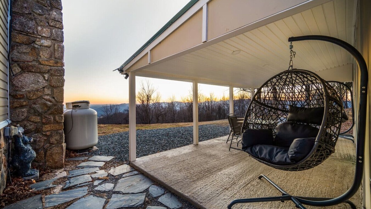 Photo of Patio Balcony in Monroe