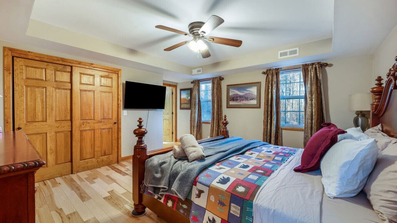 Photo of Bedroom in Monroe
