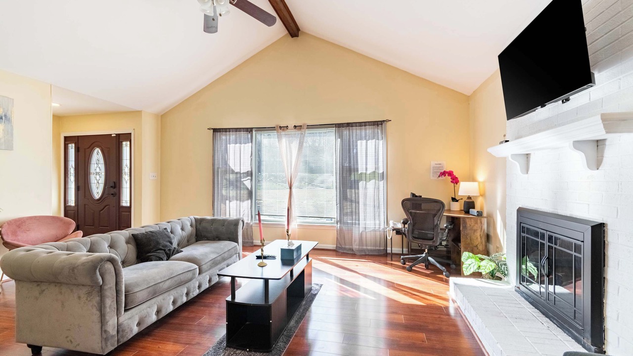 Photo of Livingroom in Greensboro