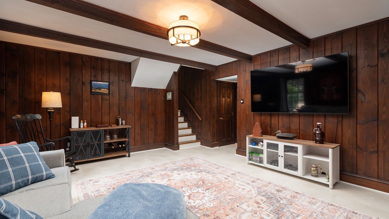Photo of Livingroom in North Chesterfield