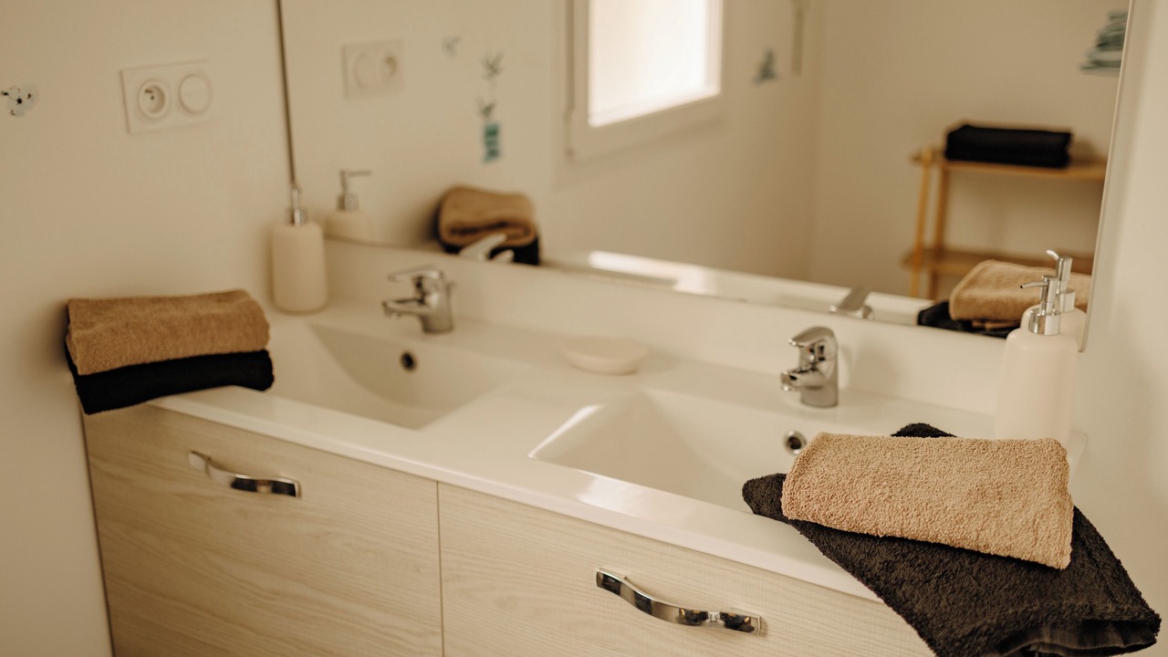 Photo of Bathroom in Fiquefleur-Equainville