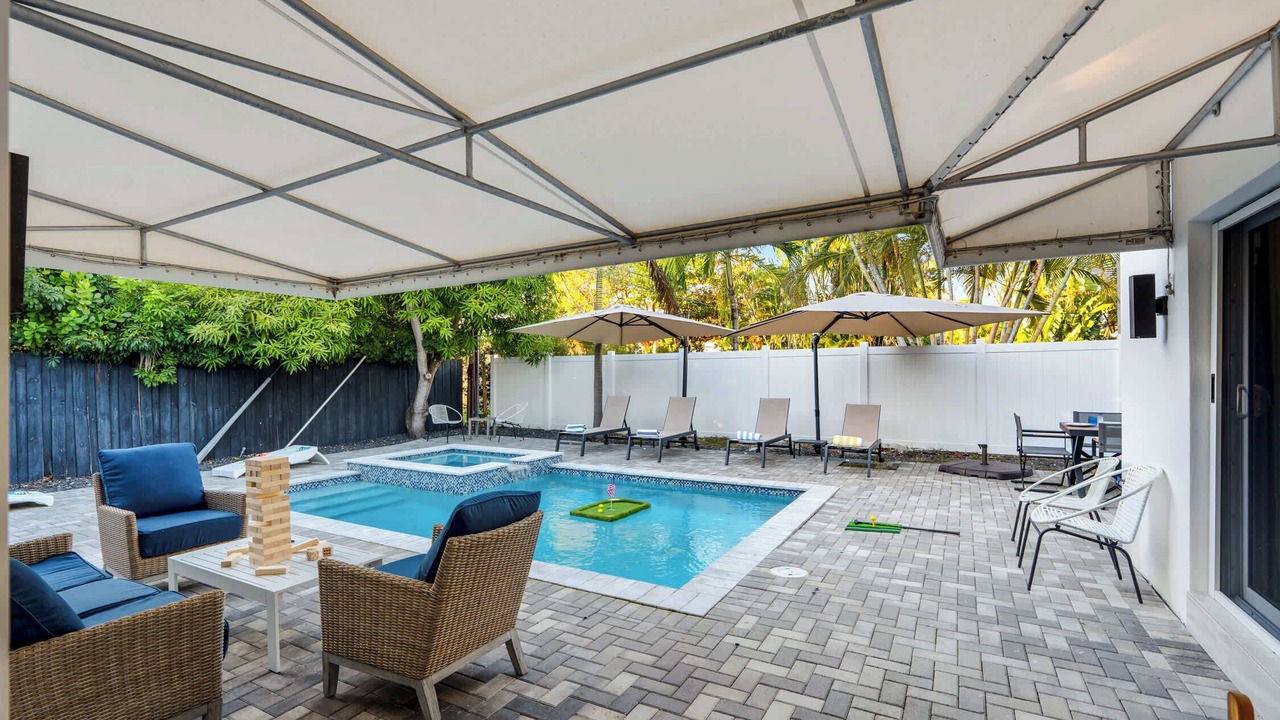Photo of Outdoor in Poinsettia Heights