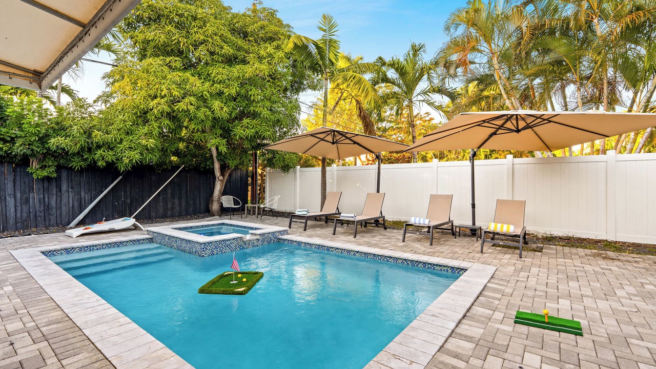 Photo of Outdoor in Poinsettia Heights