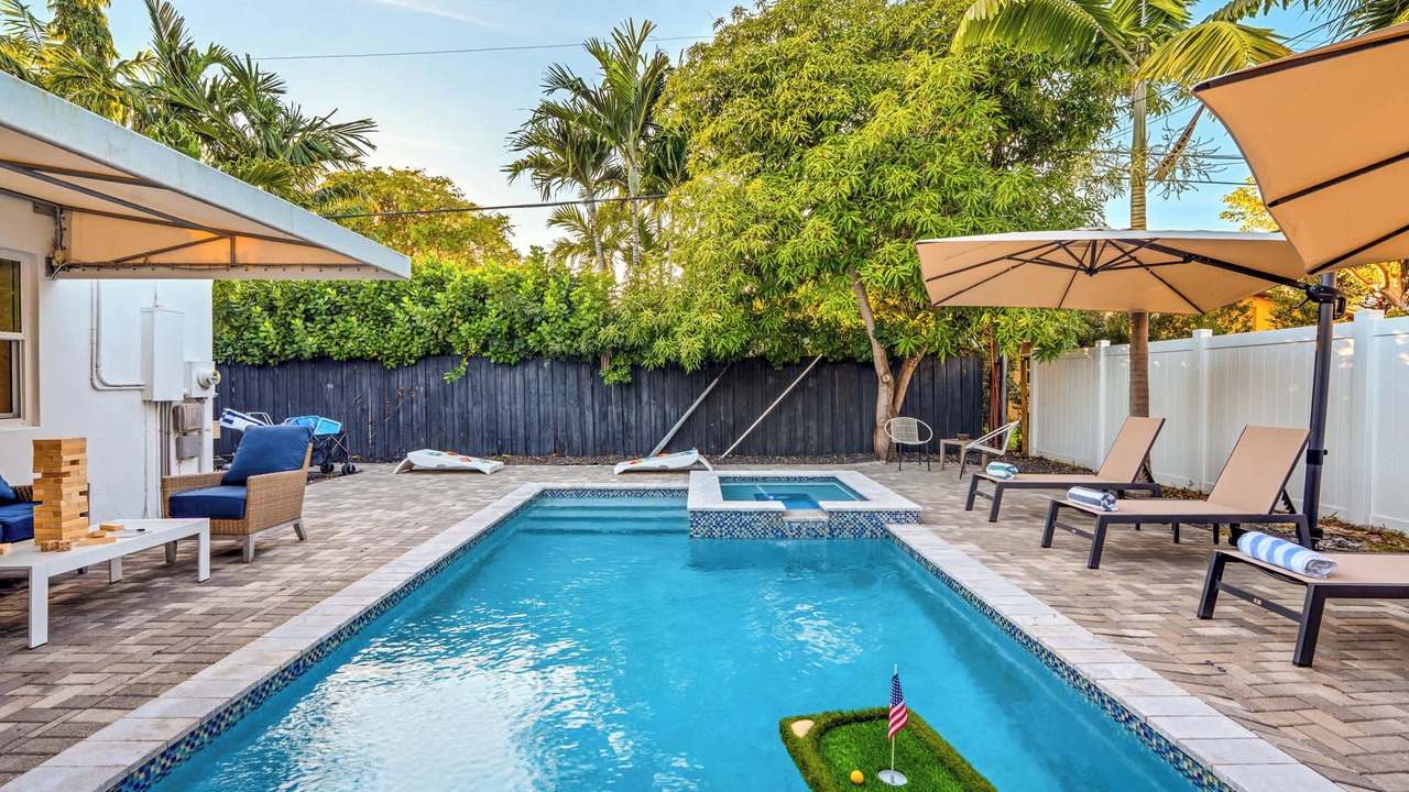 Photo of Outdoor in Poinsettia Heights