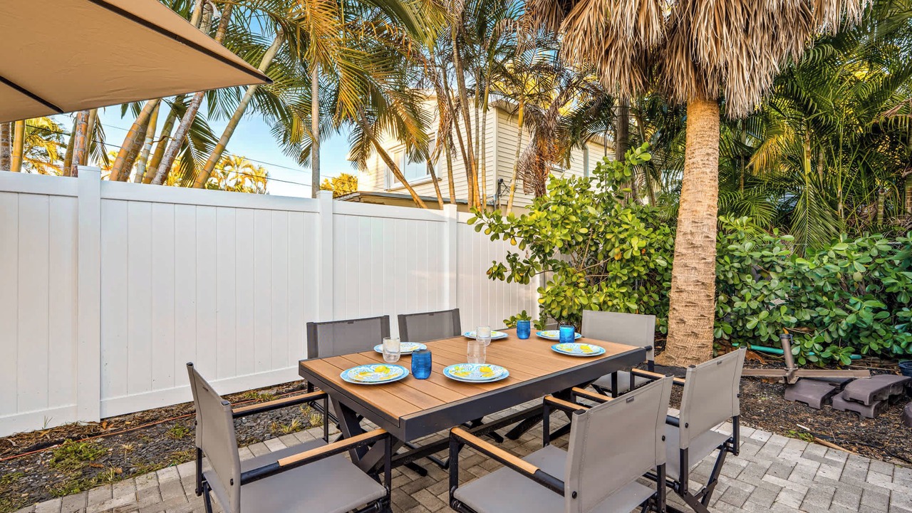 Photo of Outdoor in Poinsettia Heights