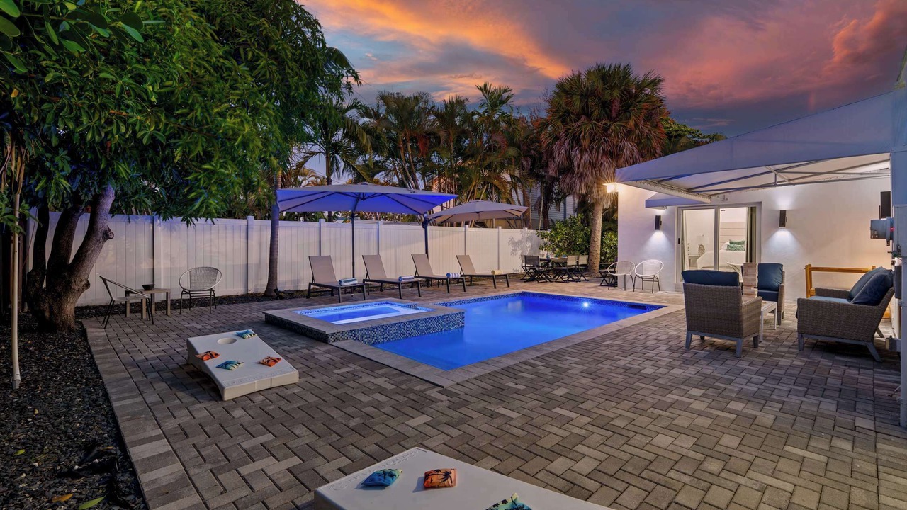 Photo of Outdoor in Poinsettia Heights
