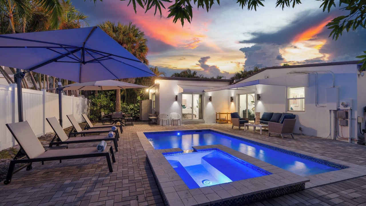 Photo of Outdoor in Poinsettia Heights