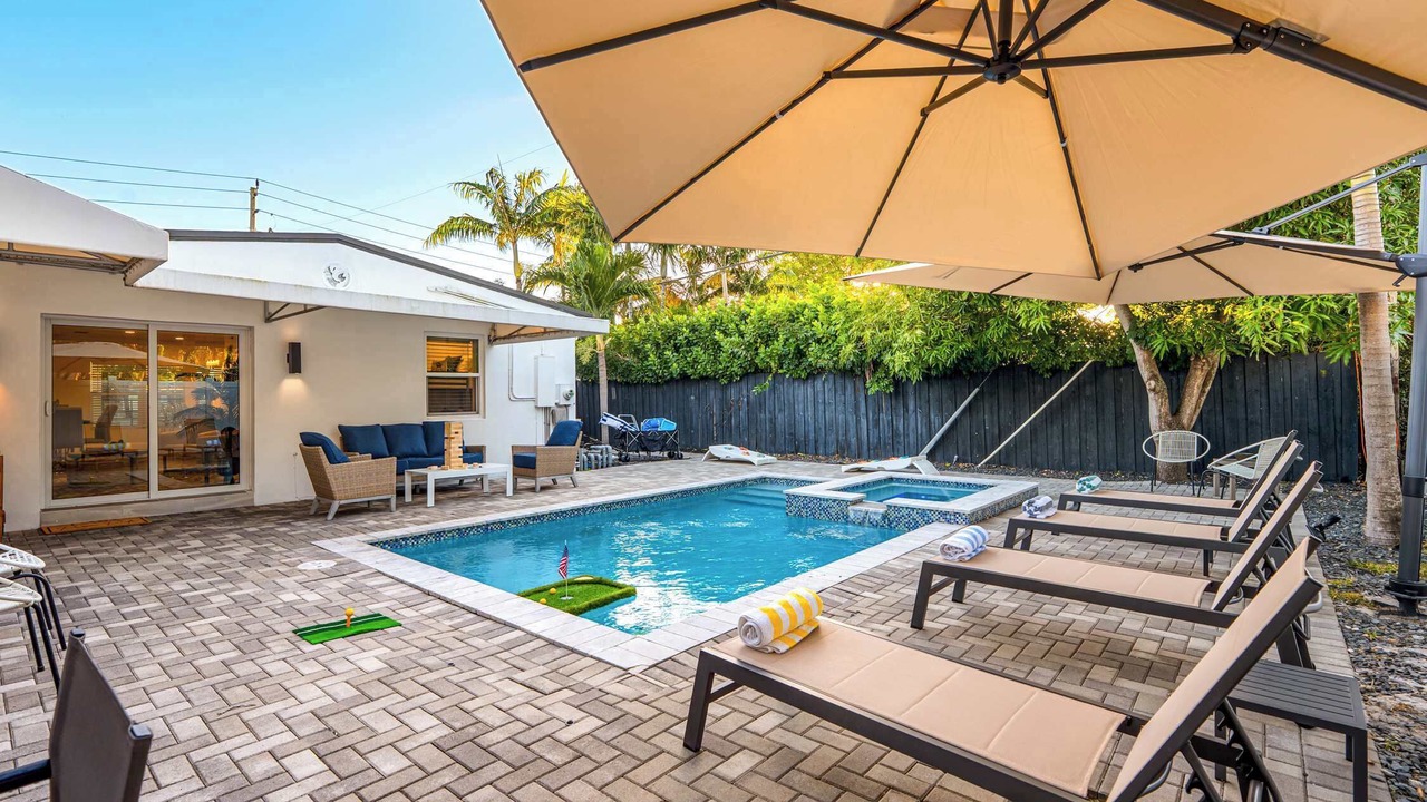 Photo of Outdoor in Poinsettia Heights