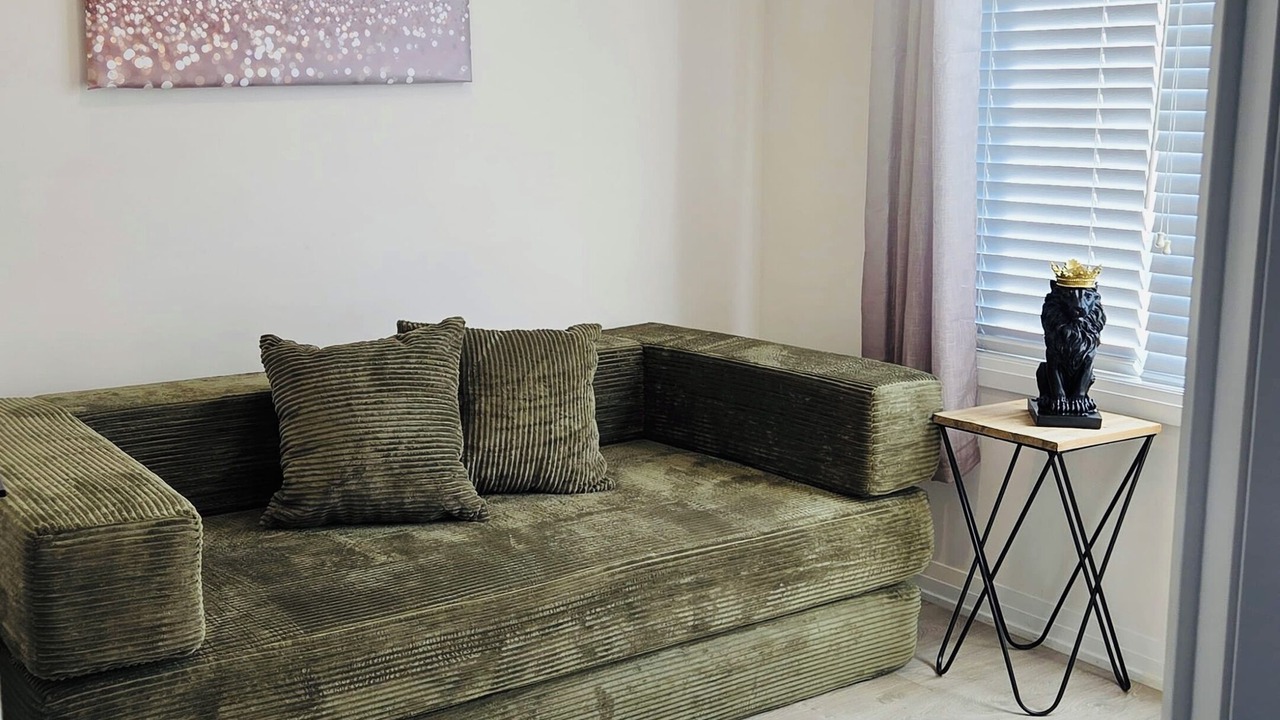Photo of Livingroom in Bowmanville
