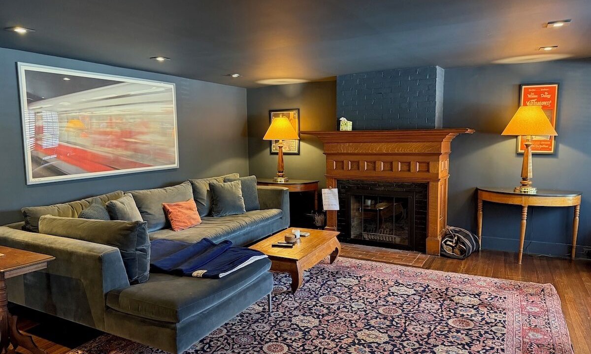 Photo of Livingroom in Sheffield