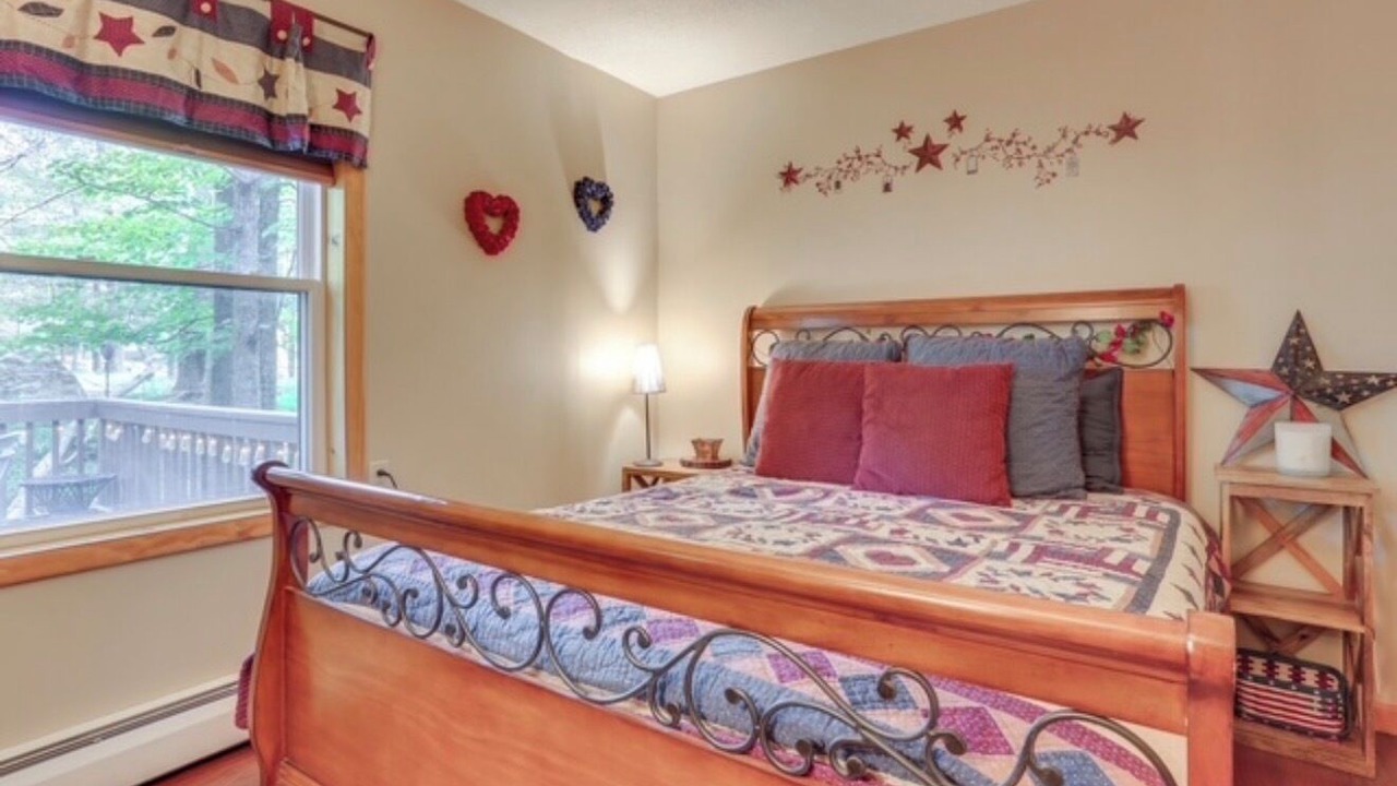 Photo of Bedroom in Lake Ariel