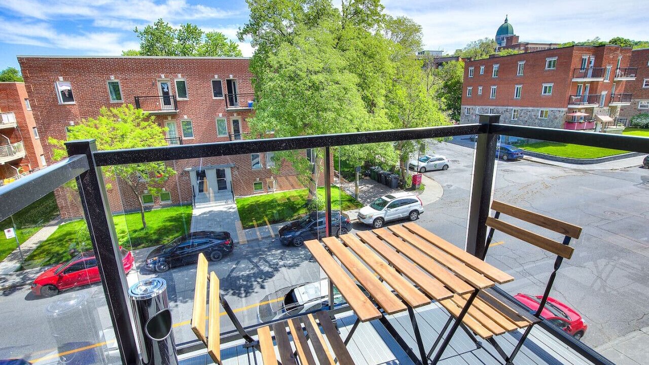 Photo of Outdoor in Cote-Des-Neiges—Notre-Dame-De-Grace