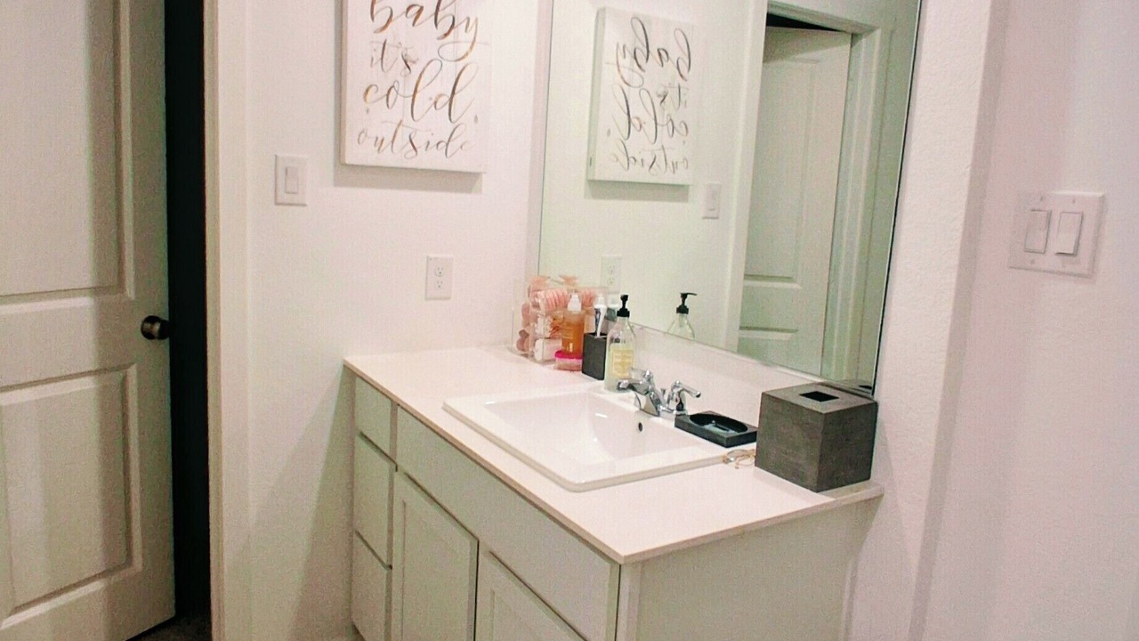 Photo of Bathroom in Aubrey