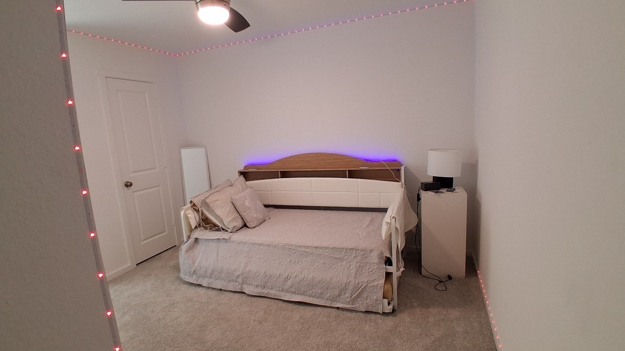Photo of Bedroom in Aubrey