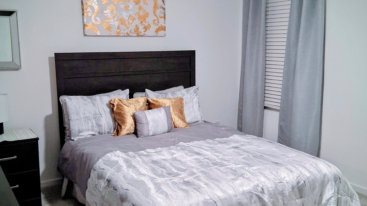Photo of Bedroom in Aubrey