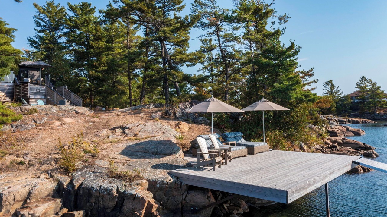 Photo of Patio Balcony in The Archipelago