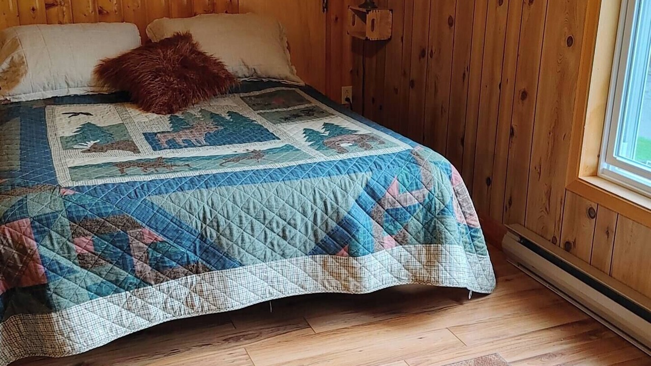 Photo of Bedroom in Chateau-Richer