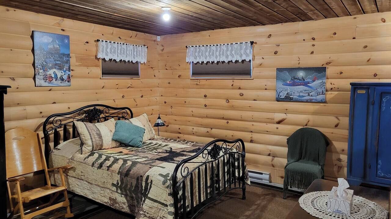 Photo of Bedroom in Chateau-Richer