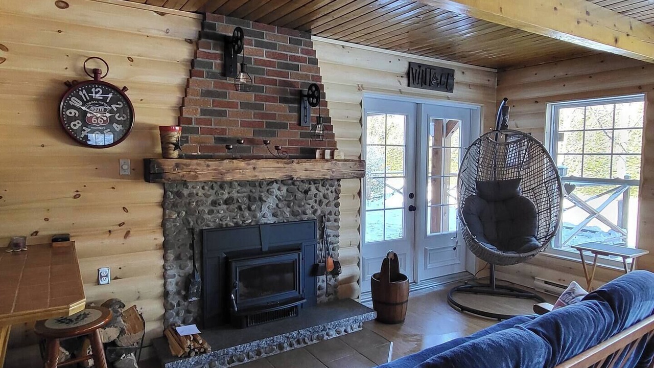 Photo of Livingroom in Chateau-Richer