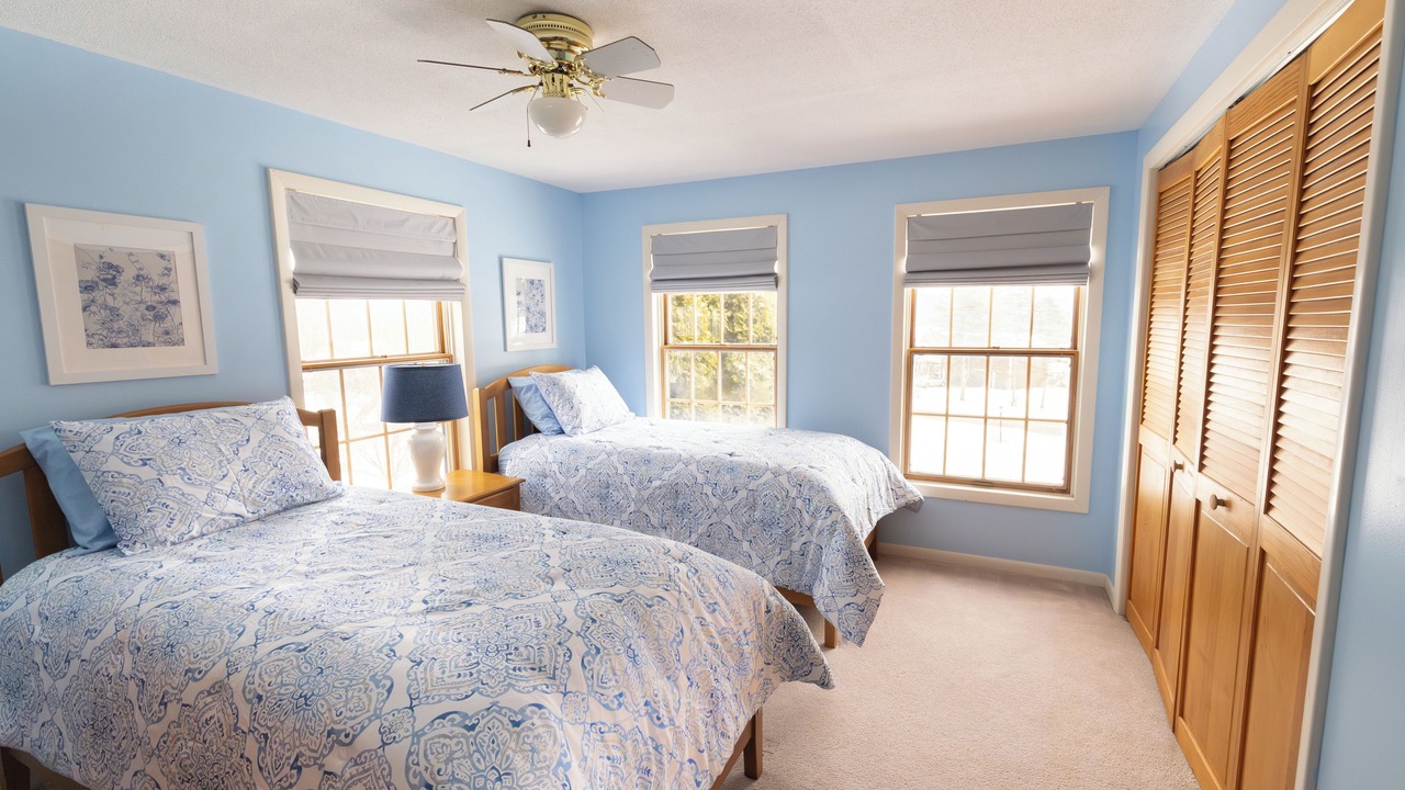 Photo of Bedroom in Lee