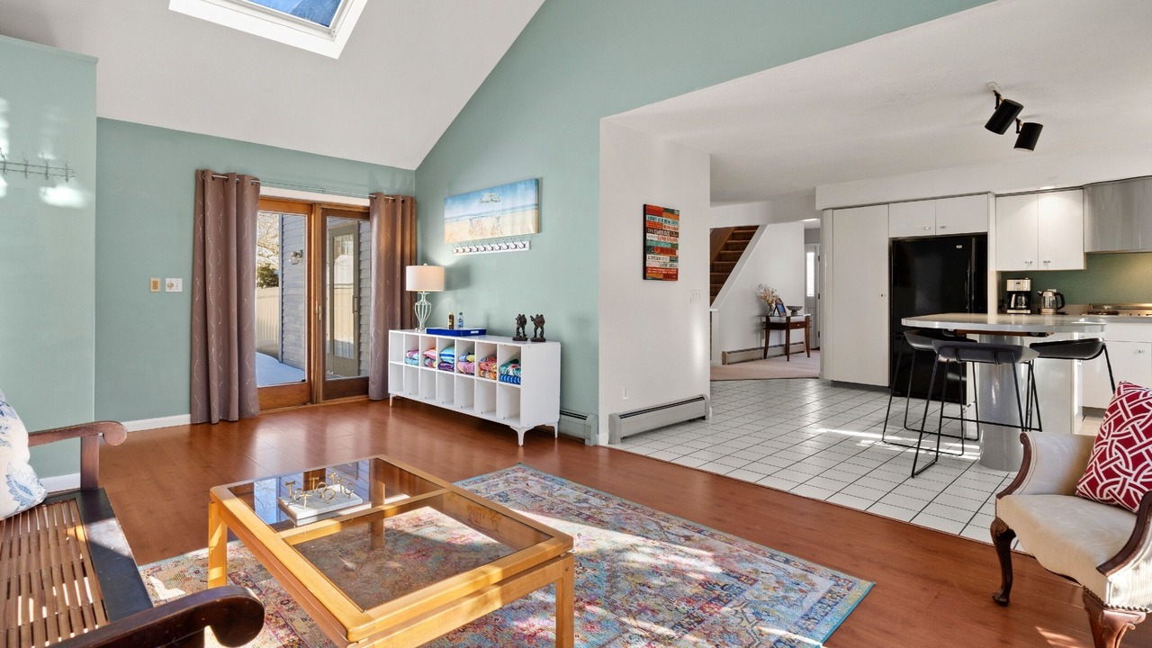 Photo of Livingroom in Lee