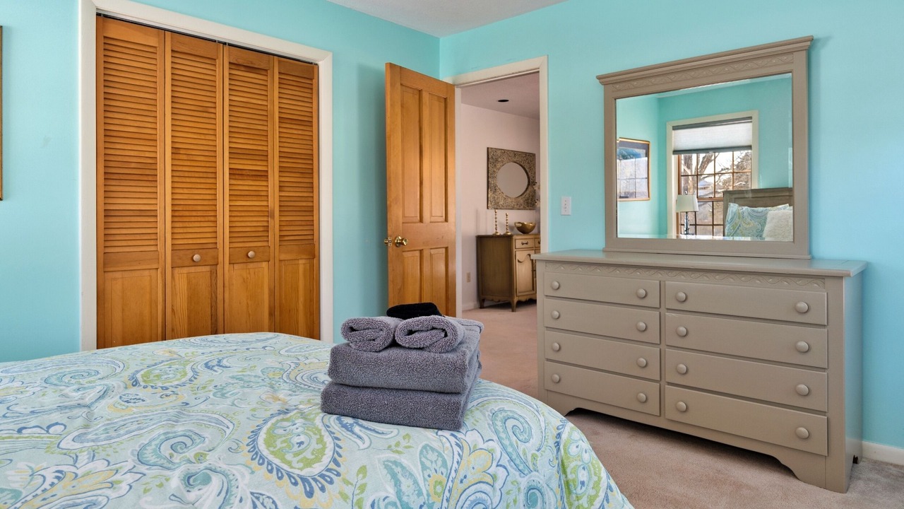 Photo of Bedroom in Lee