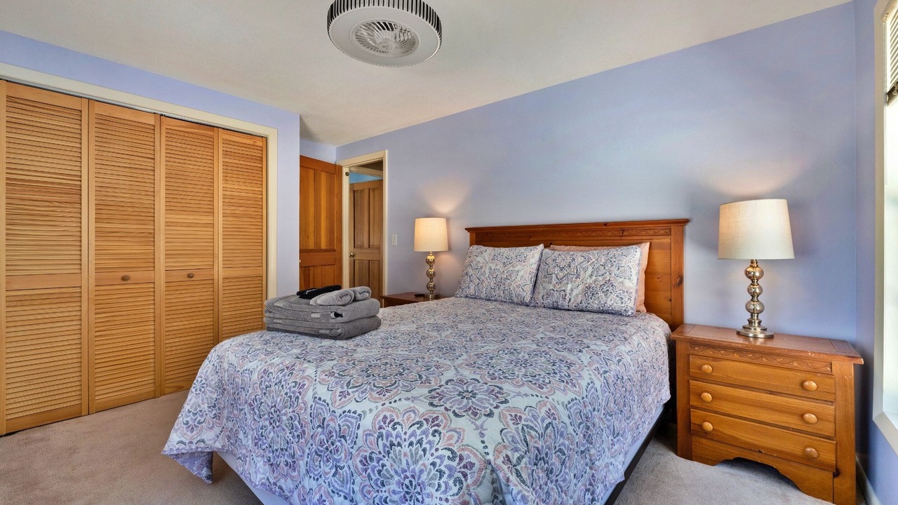 Photo of Bedroom in Lee