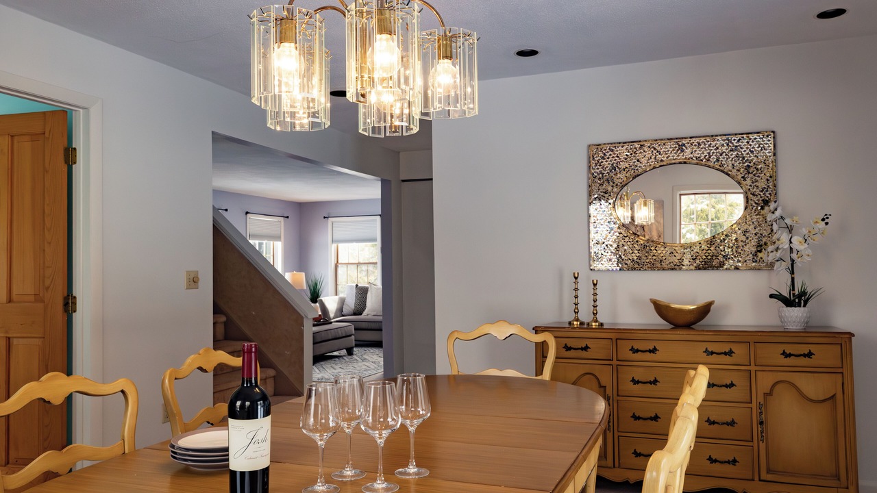 Photo of Others in Lee