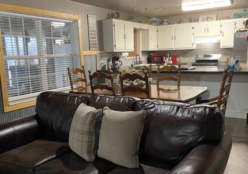 Photo of Livingroom in Desha