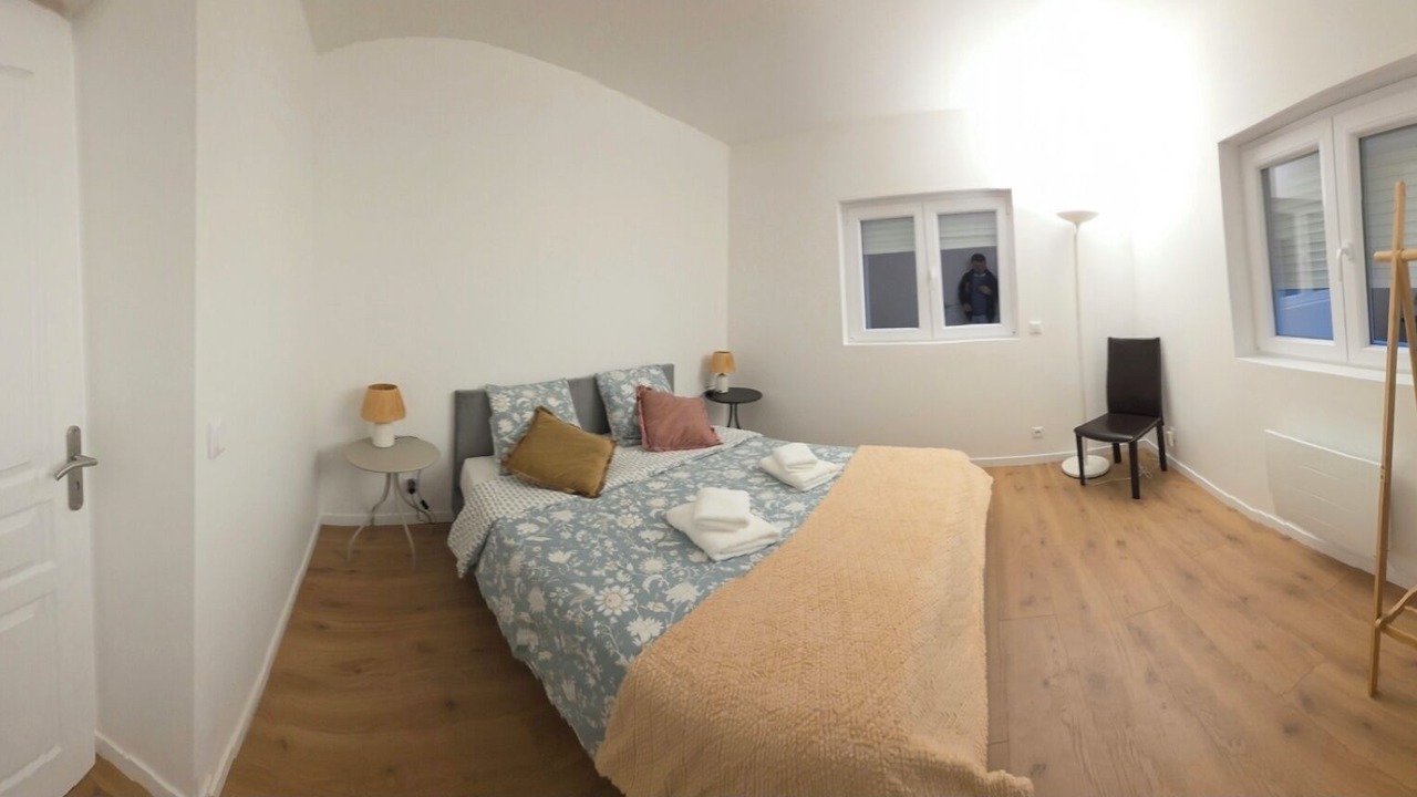 Photo of Bedroom in Oinville-sur-Montcient