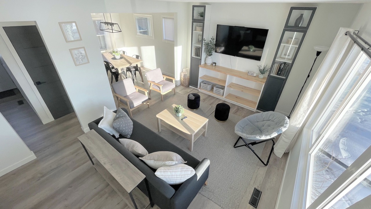 Photo of Livingroom in Regina
