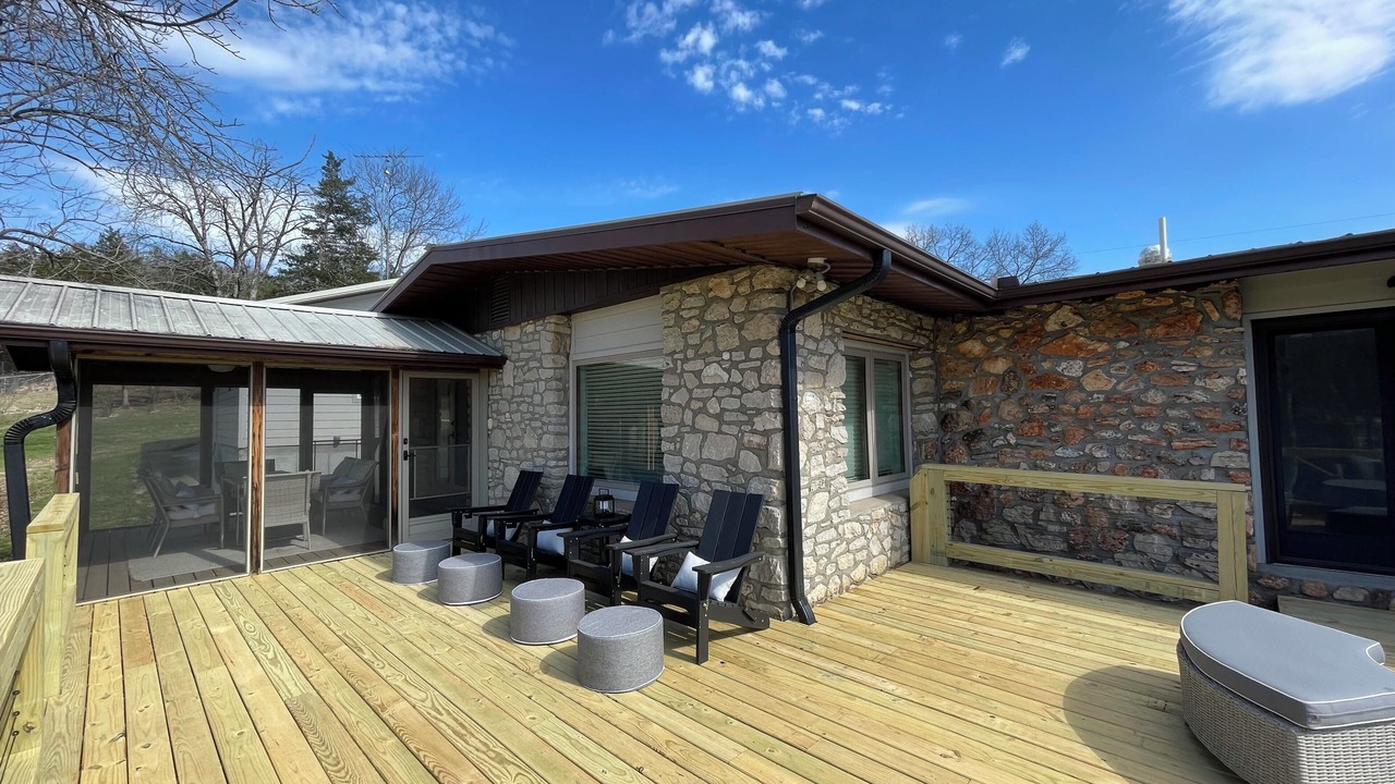 Photo of Patio Balcony in Sunrise Beach