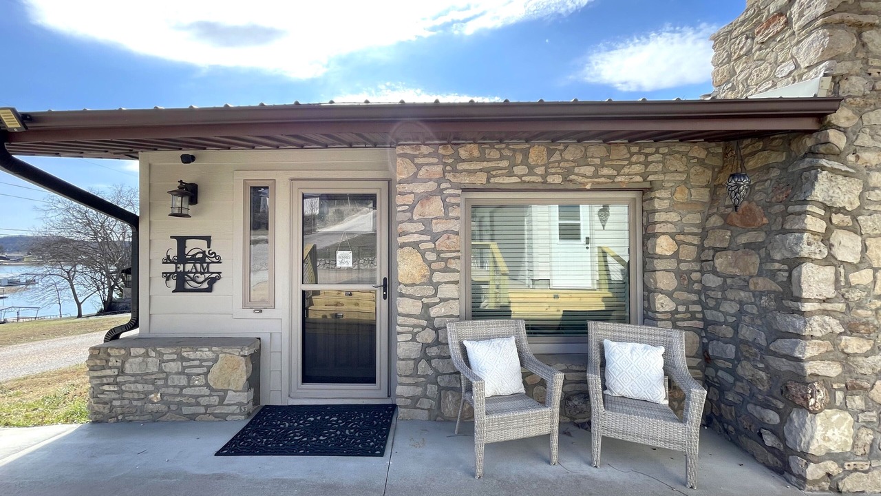 Photo of Patio Balcony in Sunrise Beach
