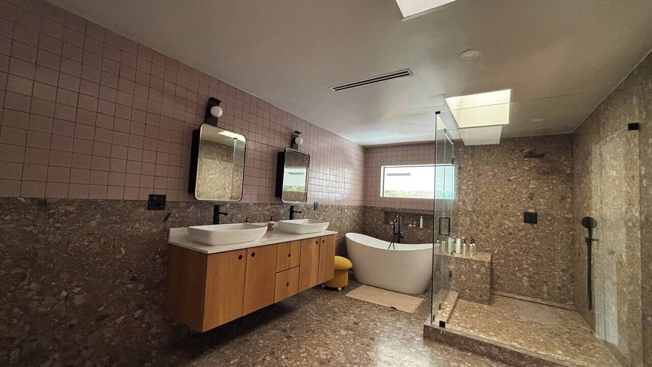 Photo of Bathroom in Miami Springs