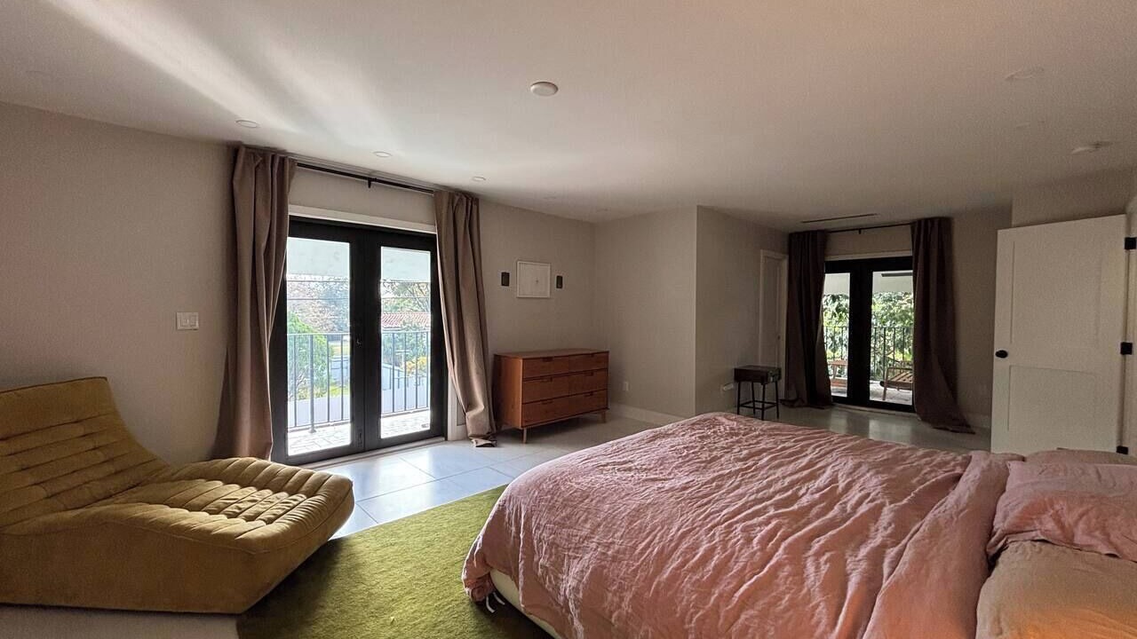 Photo of Bedroom in Miami Springs