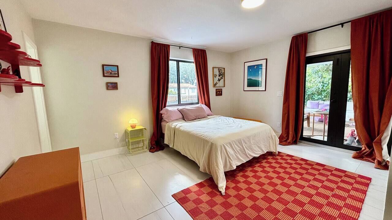 Photo of Bedroom in Miami Springs