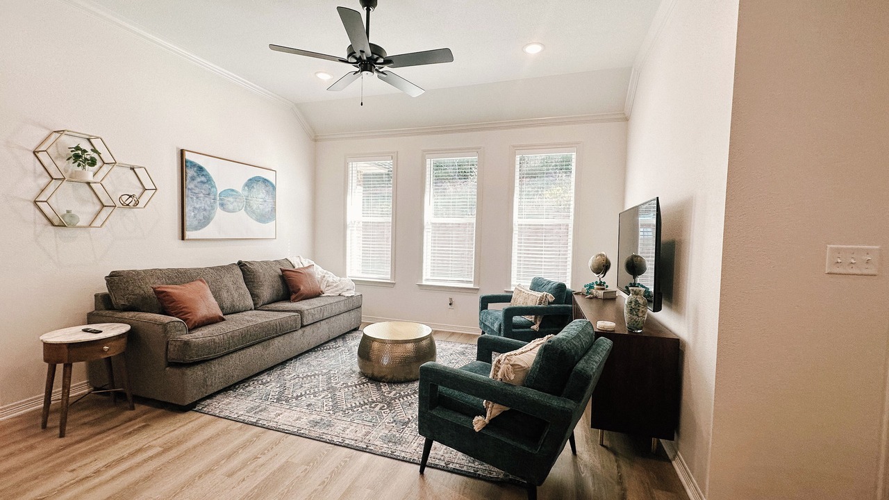 Photo of Livingroom in Tyler