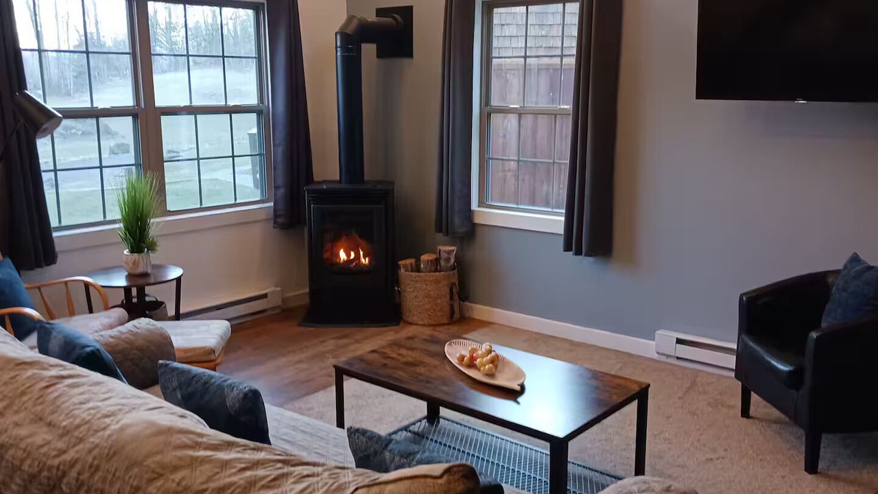 Photo of Livingroom in Kingston
