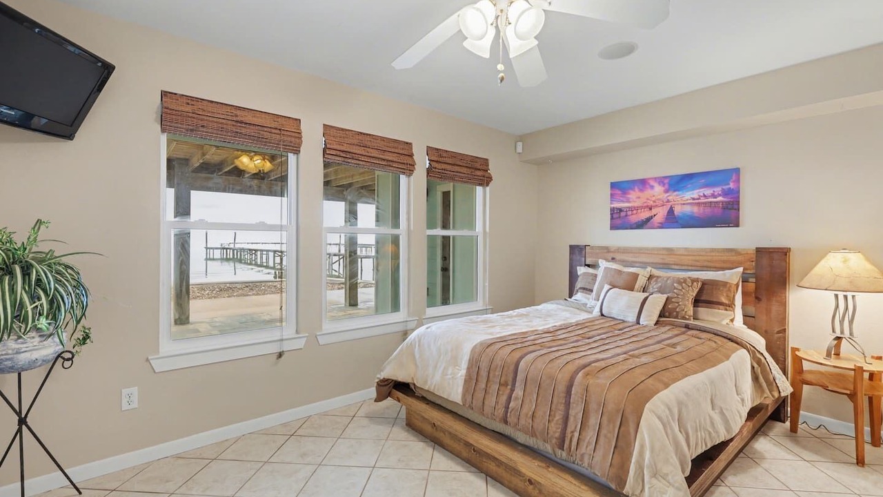Photo of Bedroom in Rockport