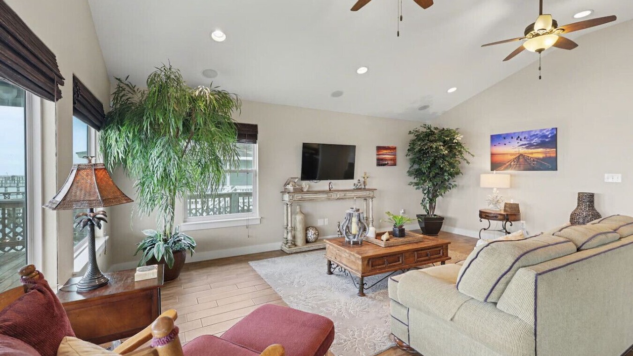 Photo of Livingroom in Rockport