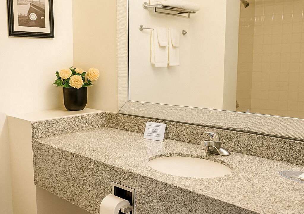 Photo of Bathroom in Point Edward