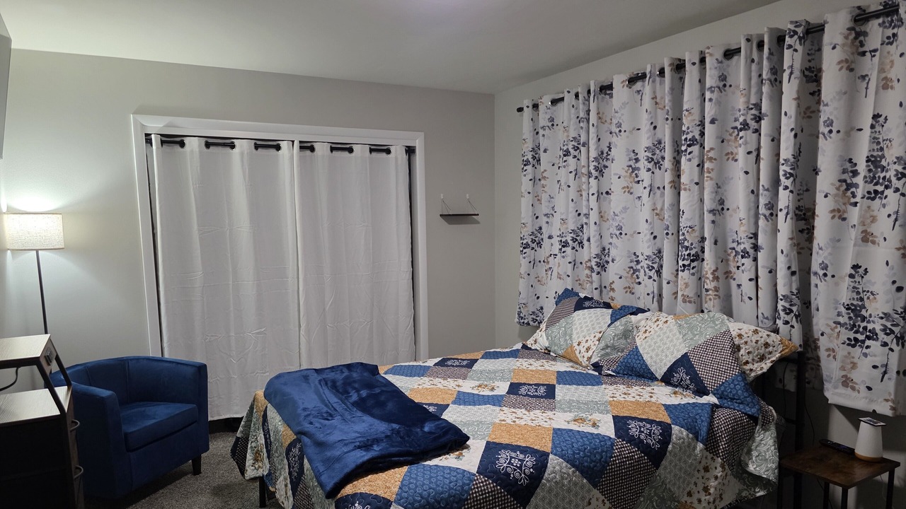 Photo of Bedroom in Streator