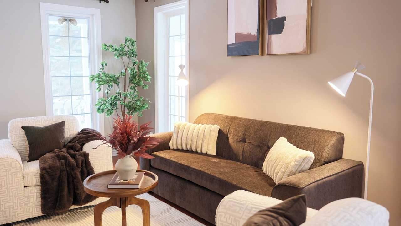 Photo of Livingroom in Hillsdale