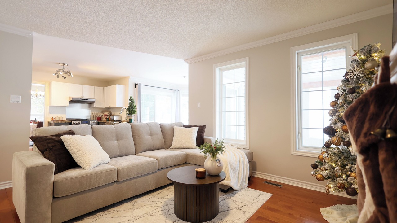 Photo of Livingroom in Hillsdale