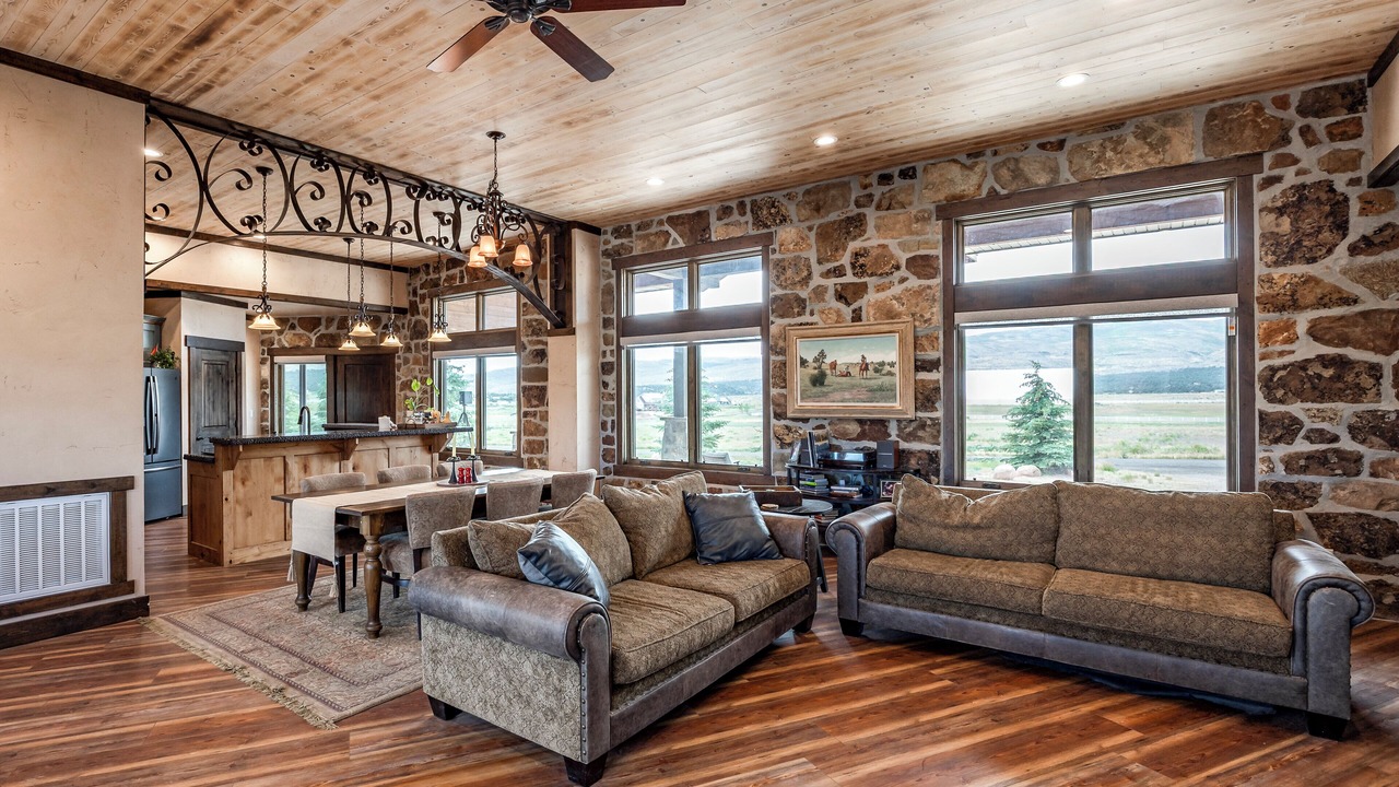 Photo of Livingroom in Fruitland