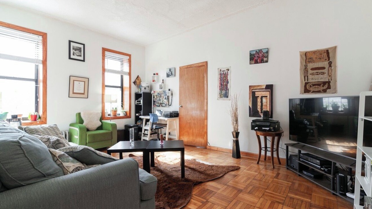 Photo of Livingroom in Crown Heights