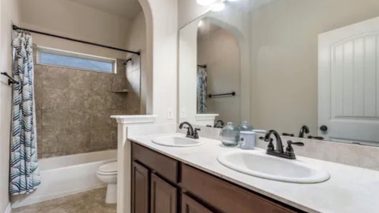 Photo of Bathroom in Little Elm