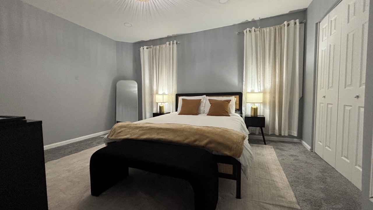 Photo of Bedroom in Fairlawn