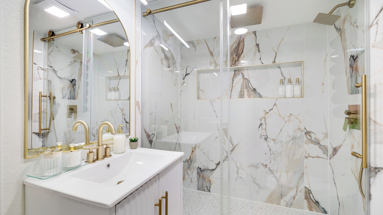 Photo of Bathroom in Lee's Summit