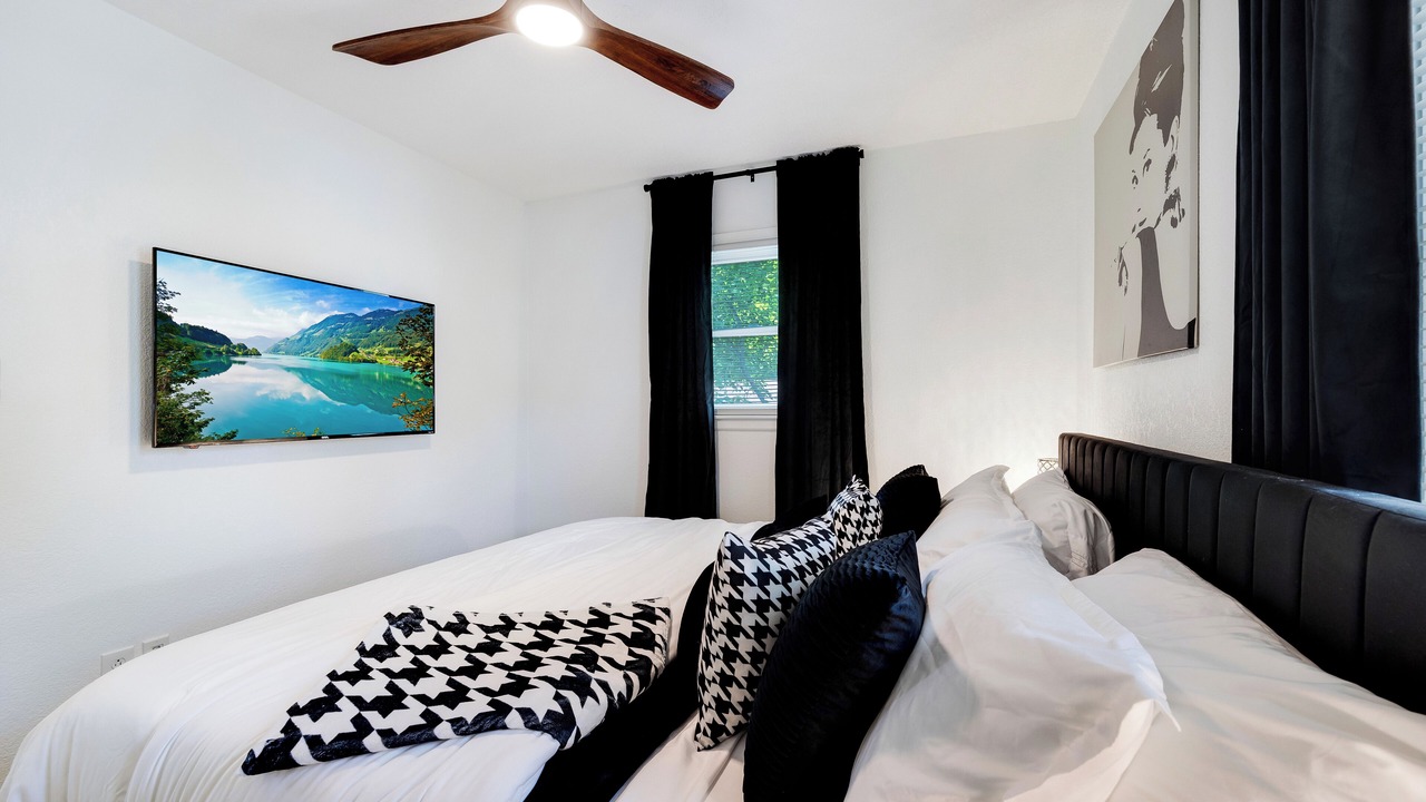 Photo of Bedroom in Lee's Summit